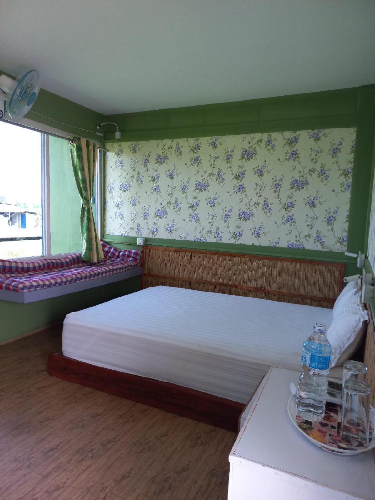 Hippies Colony - Travellers Home โซราฮา ภายนอก รูปภาพ